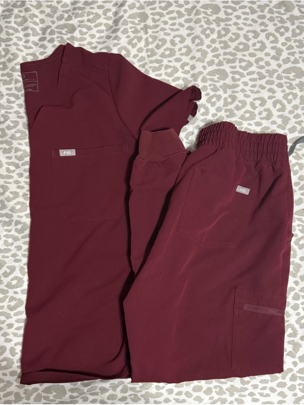 Figs Scrub Top and Jogger Pants